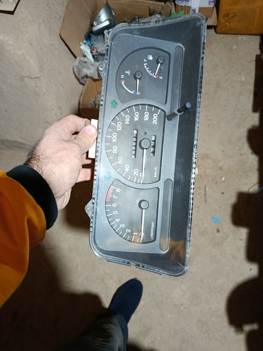 Tablo Neksiya 1  sotiladi. Продается приборный панель от Нексия 1