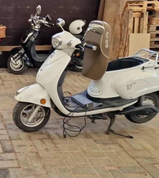 Vand scuter electric