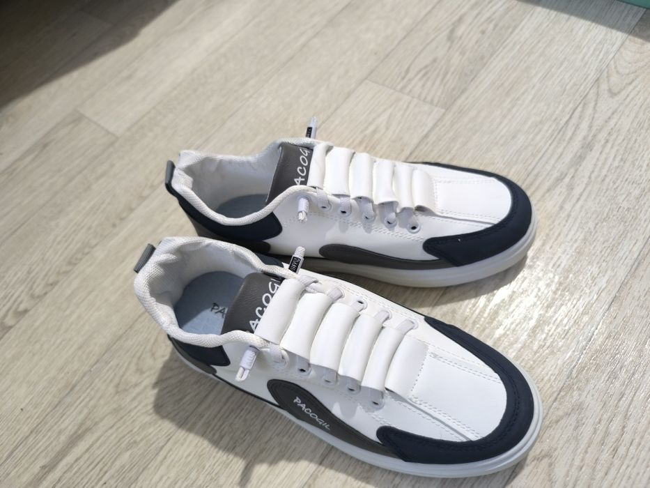 Продаю    кроссовки