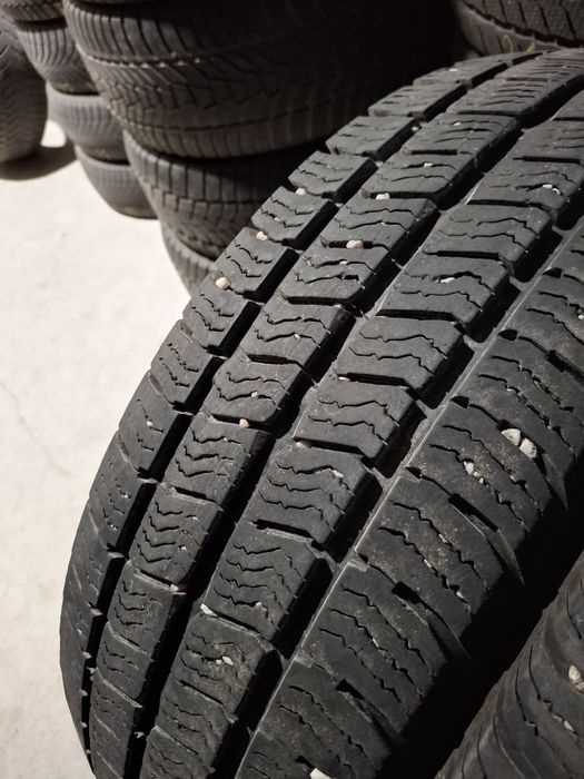 4 Anvelopele de iarnă 205 75 r16 Barum