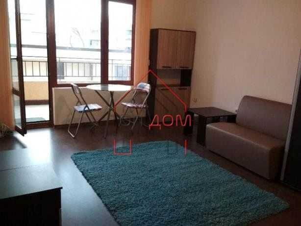 Дава се под наем Тристаен апартамент в Варна, Цветен квартал - 70 кв.м за 612 € - Снимка #1