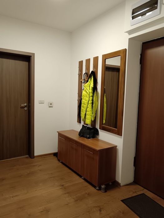 Închiriez apartament