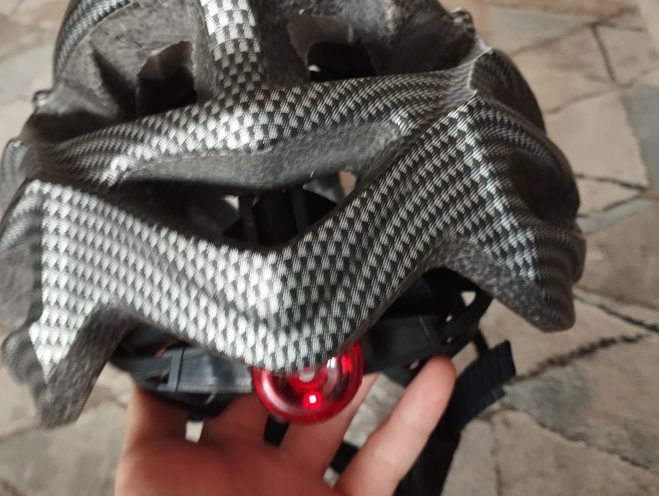 Продам вело шлем