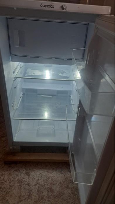Холодильник Бирюса
