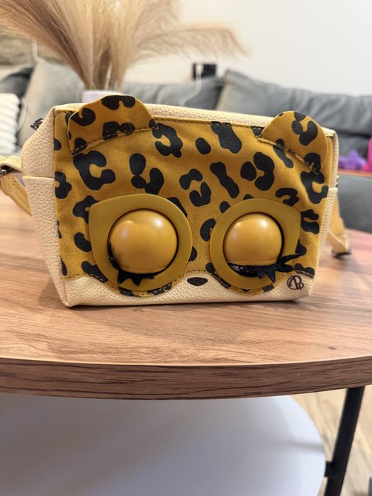 Детска чанта с мърдащи очички Pet handbag Glami Leo