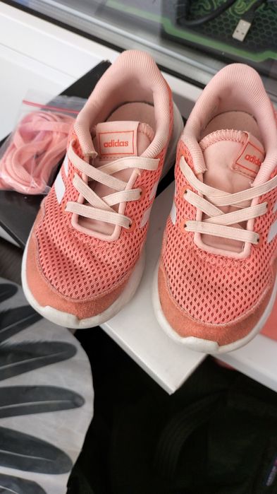 Кроссовки Адидас