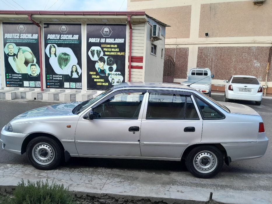 Нексия 2 сотилади