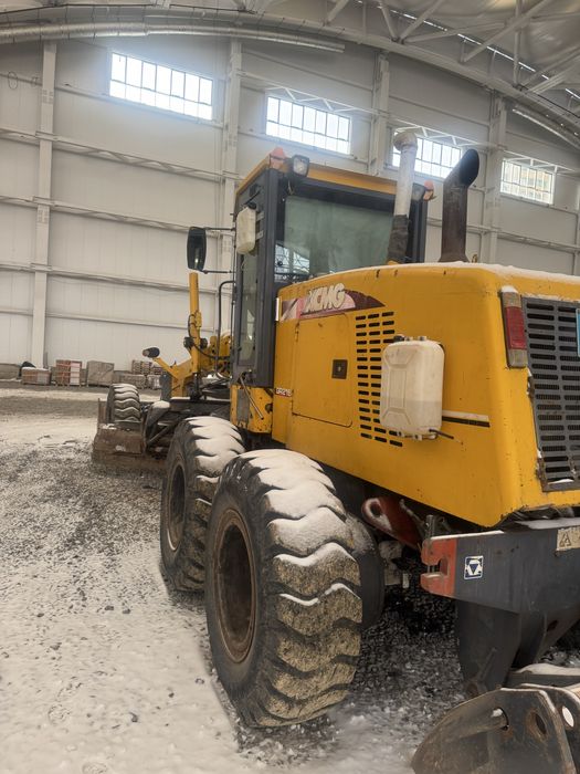 Продам автогрейдер XCMG GR215