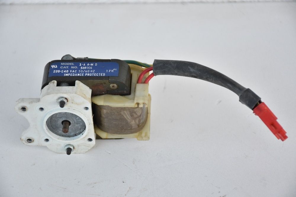 Ел. двигатели с редуктори , стъпкови, ремъчни шайби