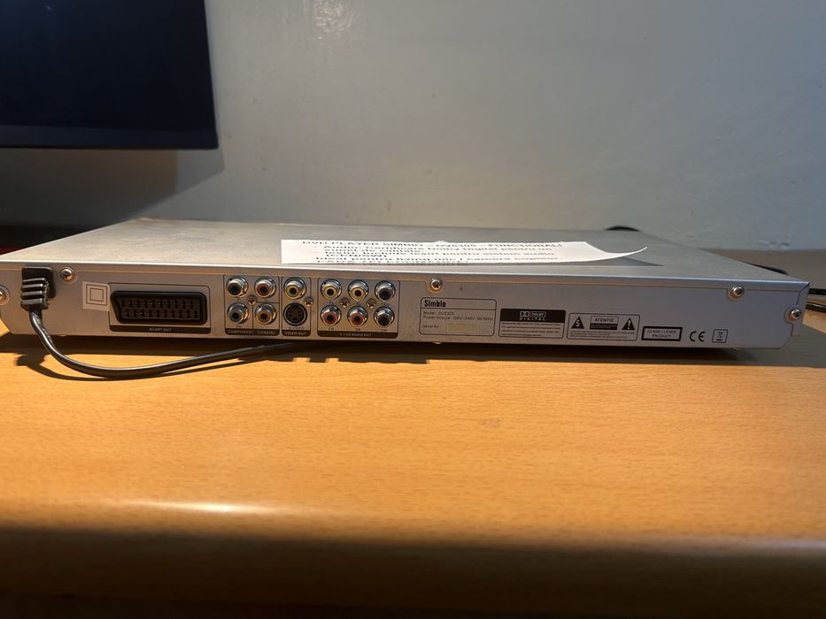 DVD PLAYER SIMBIO DV5305 Funcțional.