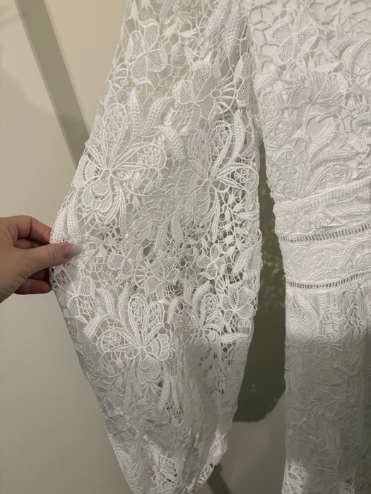 Karen Millen страхотна нова рокля