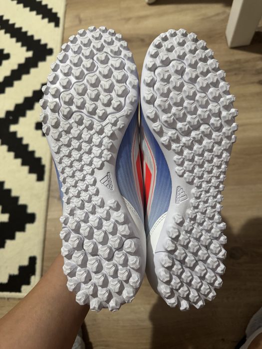 Adidasi fotbal Adidas F50