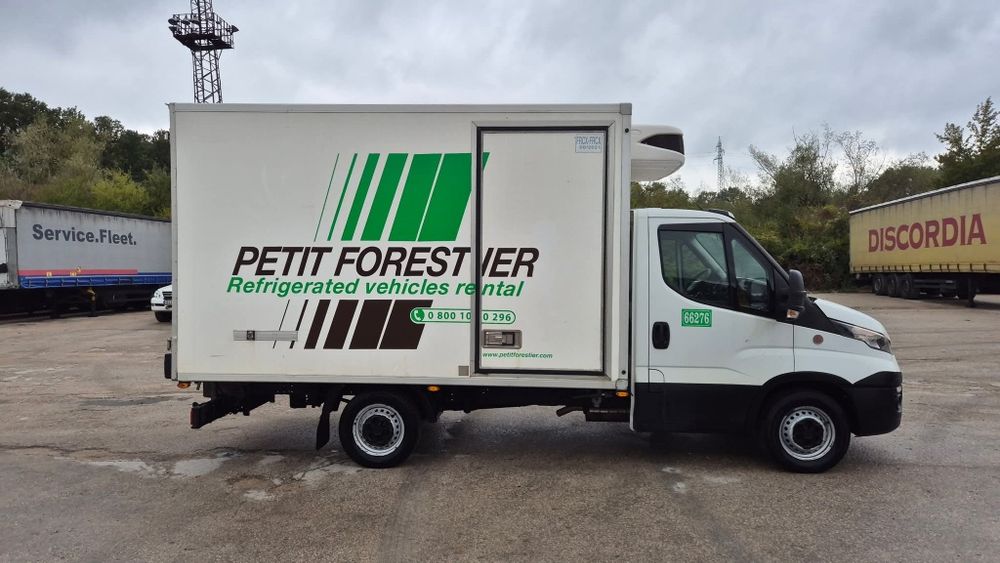 Превоз с бус за вашия багаж - 30 € за града