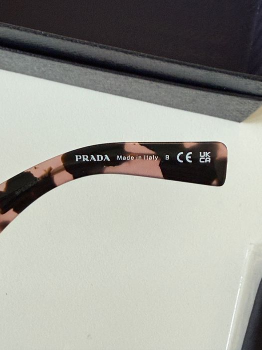 Очки Prada новые, оригинал