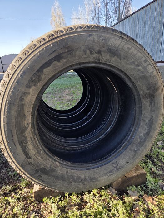 Продаётся шины 4 штук