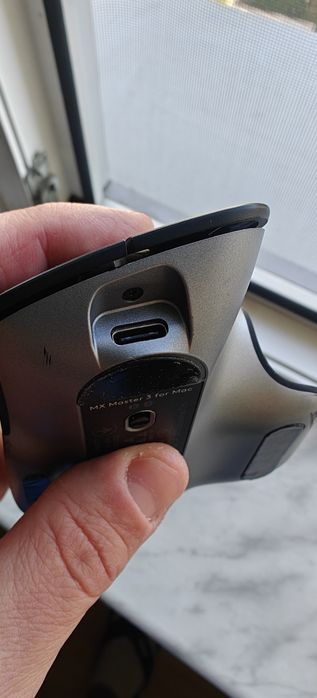 Mouse Logitech MX Master 3 cu dongle Unifying si baterie schimbata