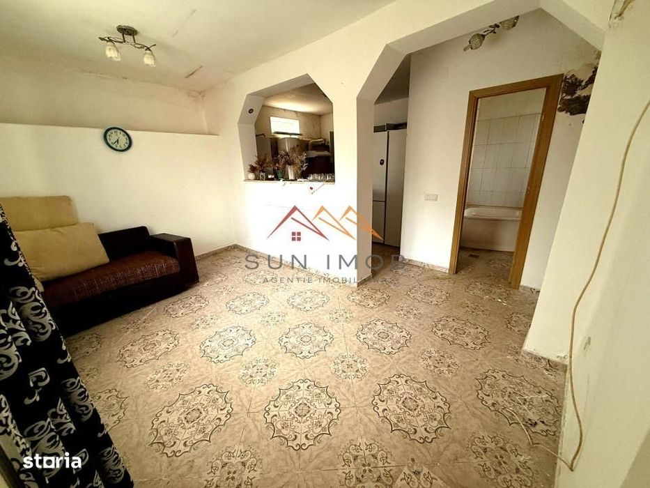 Vila 7 camere, an 1984, garaj, terasa, teren 604 m2, Poiana Campina,PH