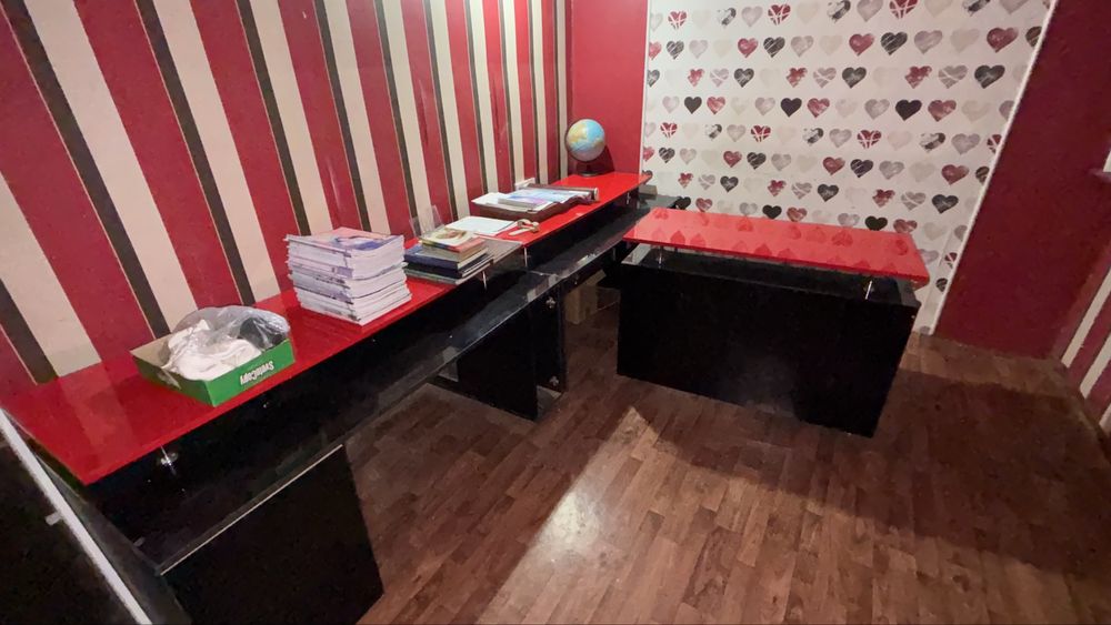 Компьютерные столы для офиса