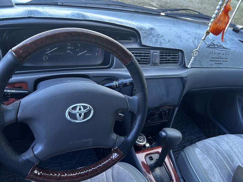 Toyota camry 25