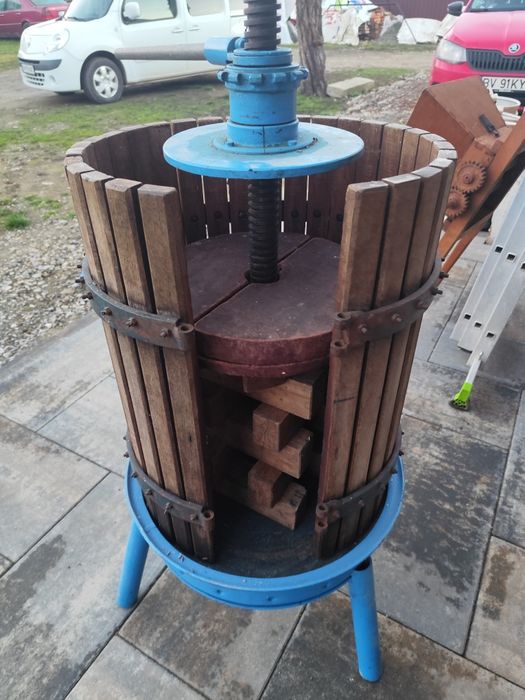 Teasc cu clichet făcut la (Sebeș- Alba), robust  ei in stare perfecta