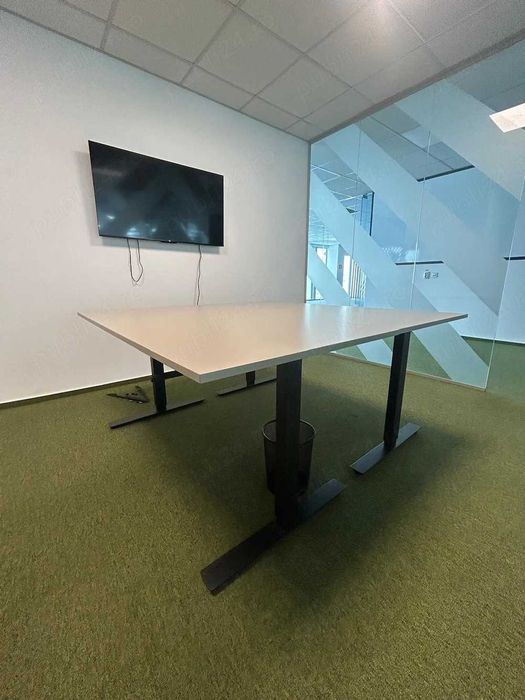 Birouri reglabile IKEA TROTTEN sit-stand