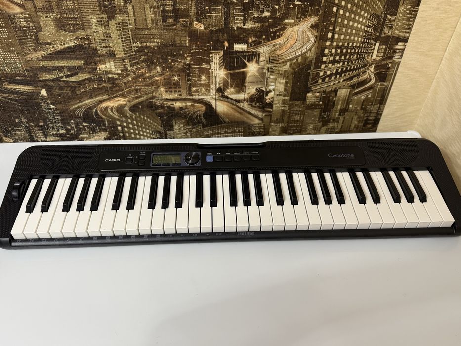 Синетзатор Casiotone CT-S300