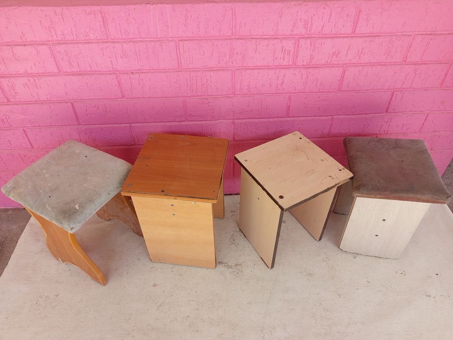 Продам . Табуретка .