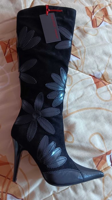 Дамски черни ботуши