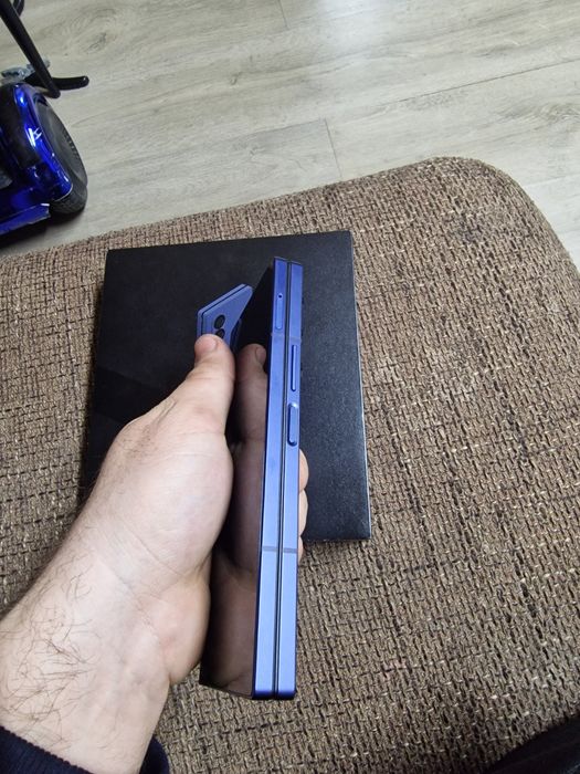 Samsung Galaxy Z Fold 6 Navy – Ca NOU (Baterie 100%, Activat Oct. 2025