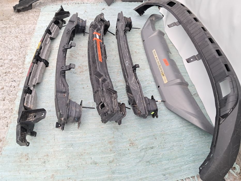 Предна броня основа меч Hyundai Tucson Staria 2019/25г