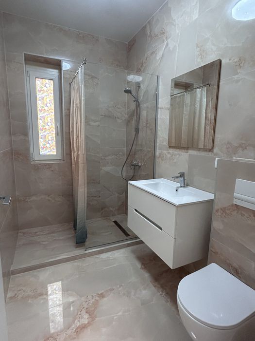 Inchiriez apartament cu 2 camere
