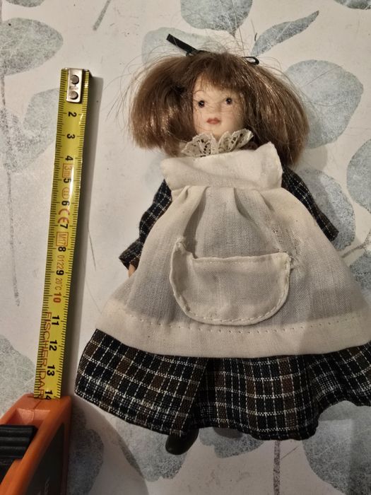 Păpușă de Colecție Mică, Cap Porțelan,Școlăriță/Fetiță de Ep