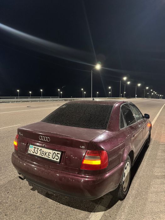 Audi a4 срочно..