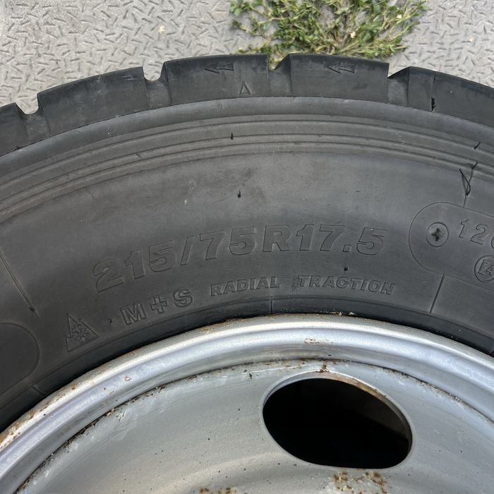 Шины 215/75R17.5 с дисками