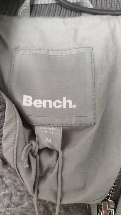 есенно дамско яке марка Bench размер М
