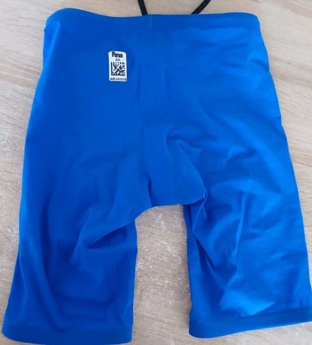 Costum înot  competiție