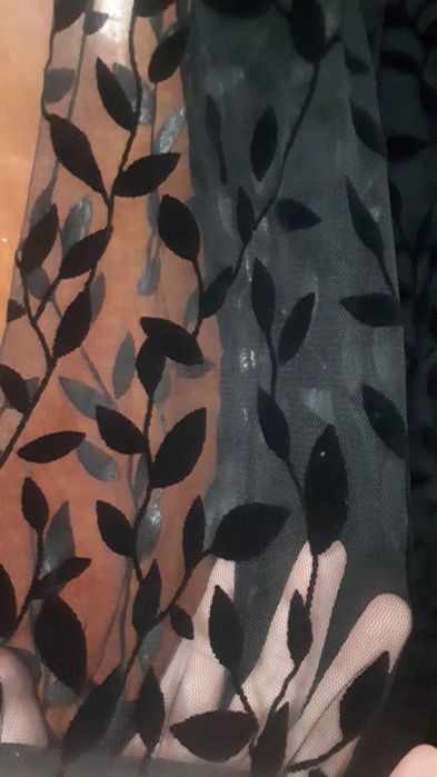 Кешкі көйлек, қара.