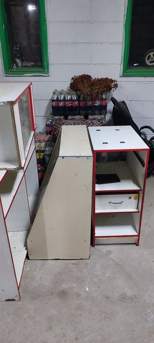 Продам б/у торговые полки для магазина.