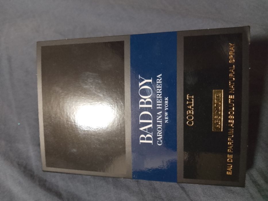 Vând  parfum Bad Boy