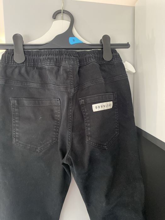 blugi negri C&A EUR 146/11 ani