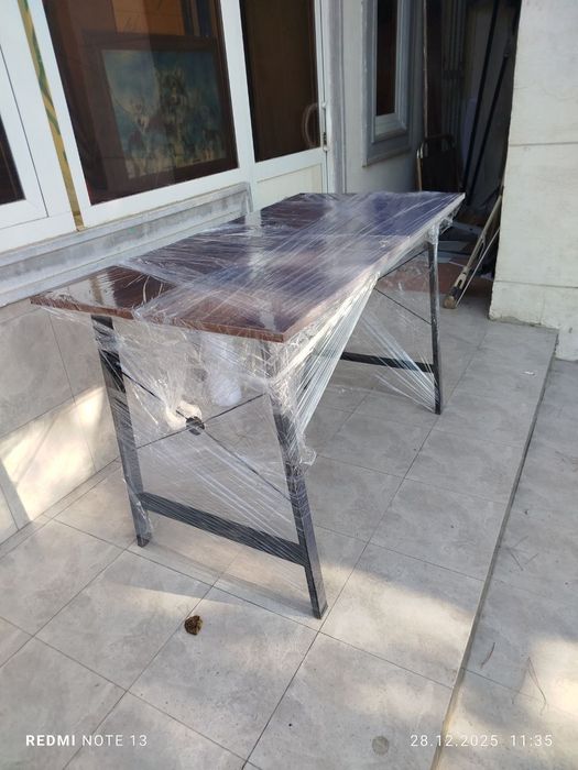 Компютерный стол Хай Тег услубида 100фоиз  кул мехнати.