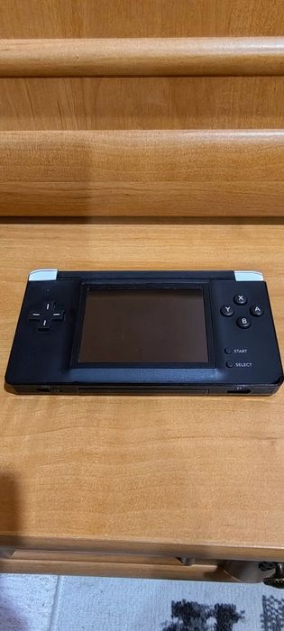 Carcasa modificată by Nintendo