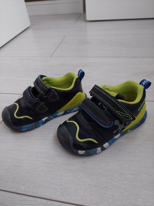 Adidasi Biomecanics 22