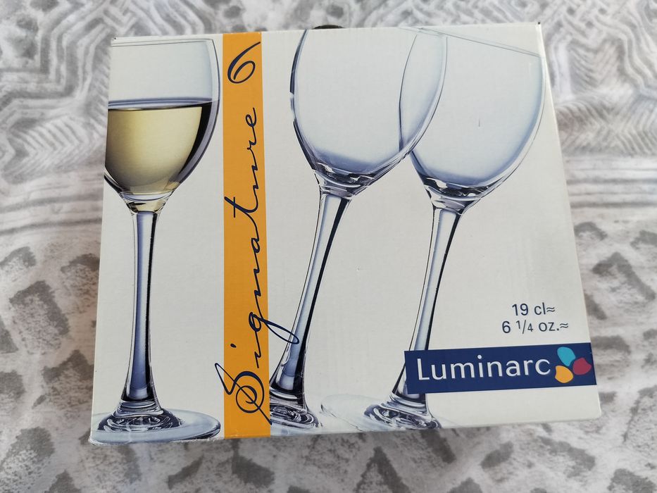 Предлагам изгодно: Нови стъклени чаши  за бяло вино и за ракия..