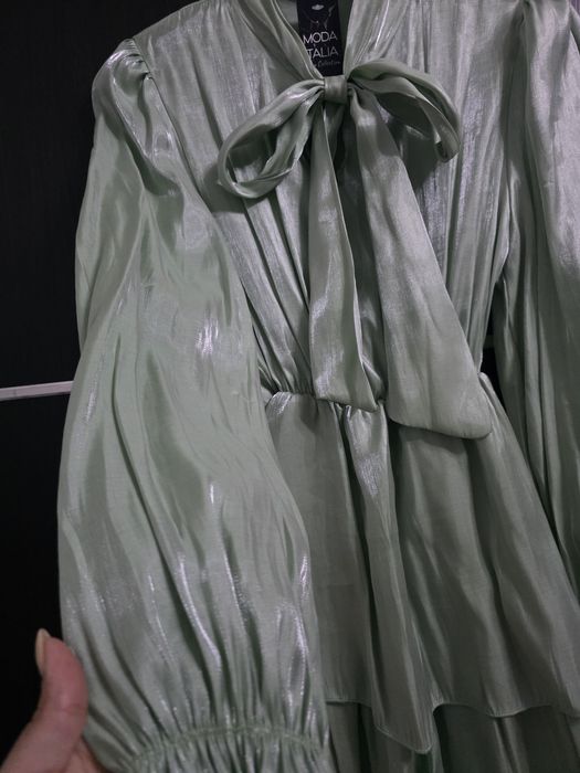 Нова официална рокля