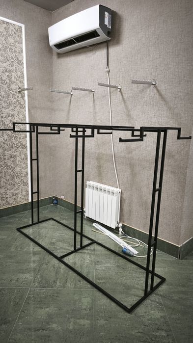 Продам стеллажи, оборудование