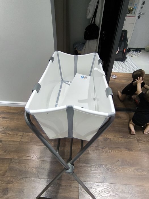 Детская ванна stokke