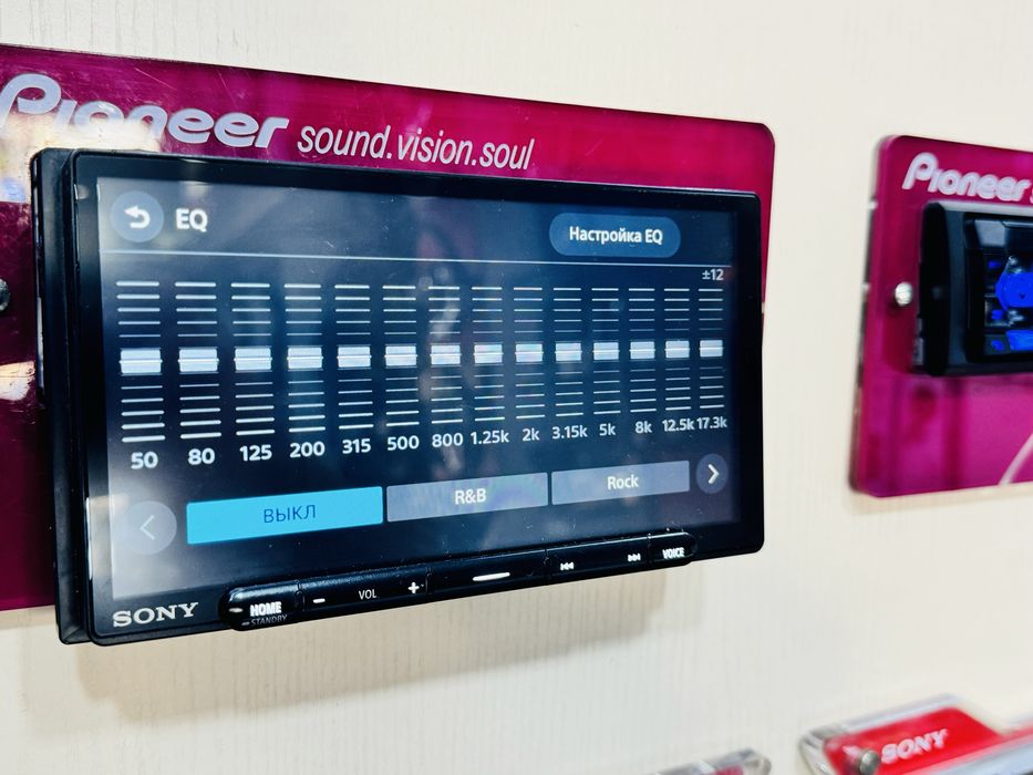 Sony XAV-AX6000 car play