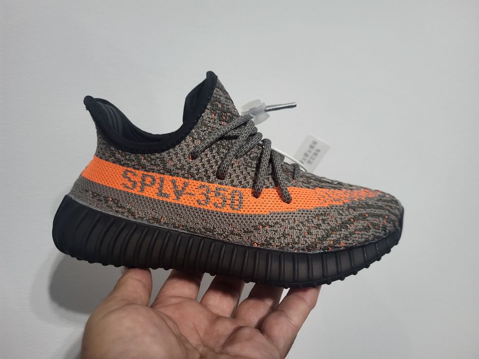 Adidași Yeezy Boost pt copii