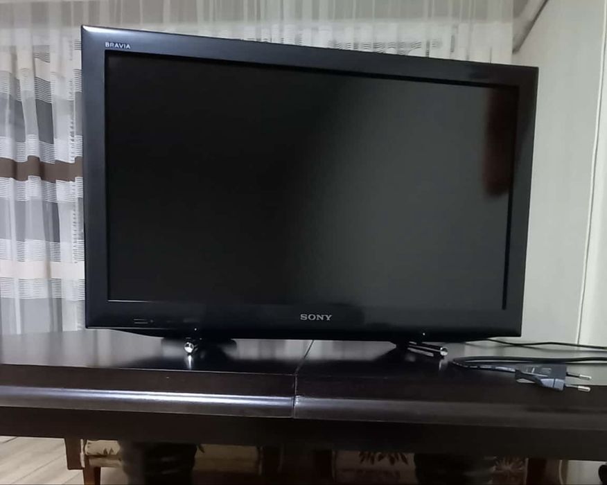 LCD телевизор Sony Bravia KDL-26EX550
